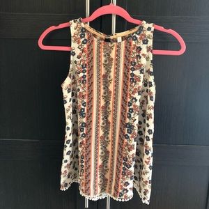 Women’s flowy floral tank top size XS